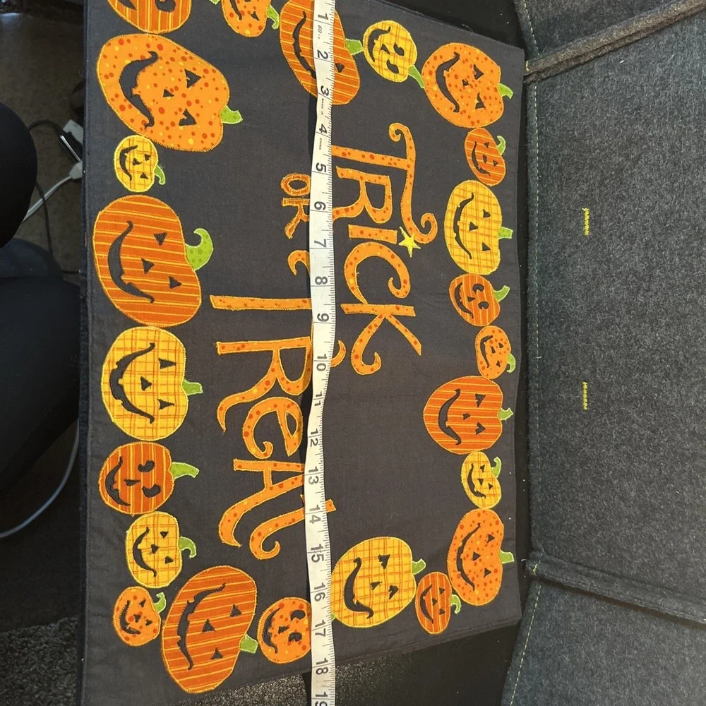 4 Vintage 1990/2000's Halloween Trick Or Treat Placemats Jack O Lantern Pumpkins
